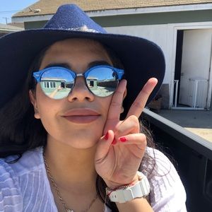 Meet your Posher, Erika